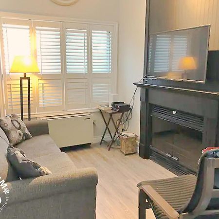 Blue Mountain, Collingwood - Loft Condo, Sleeps 4 Blue Mountains Exteriör bild